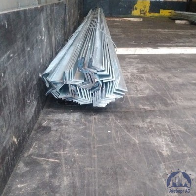 Уголок стальной равнополочный 100х100х14 мм С235 ГОСТ 8509-93 купить в Брянске